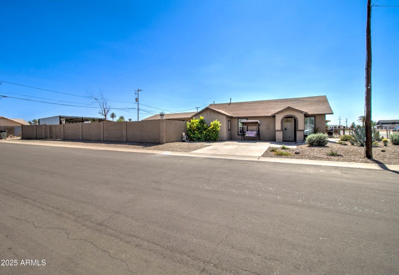 145 E Ash Ave-5