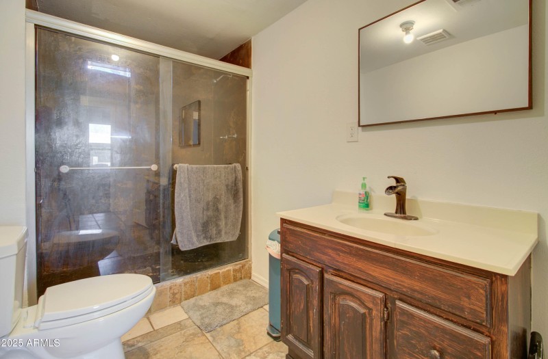145 E Ash Ave-18