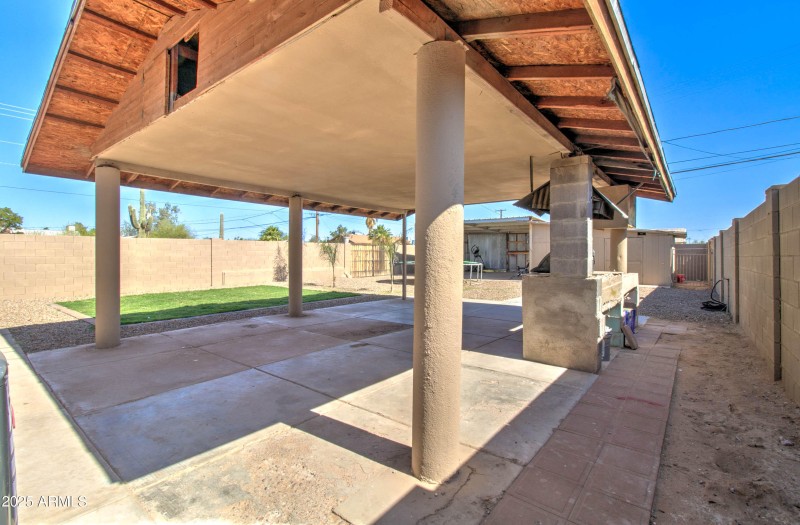145 E Ash Ave-27