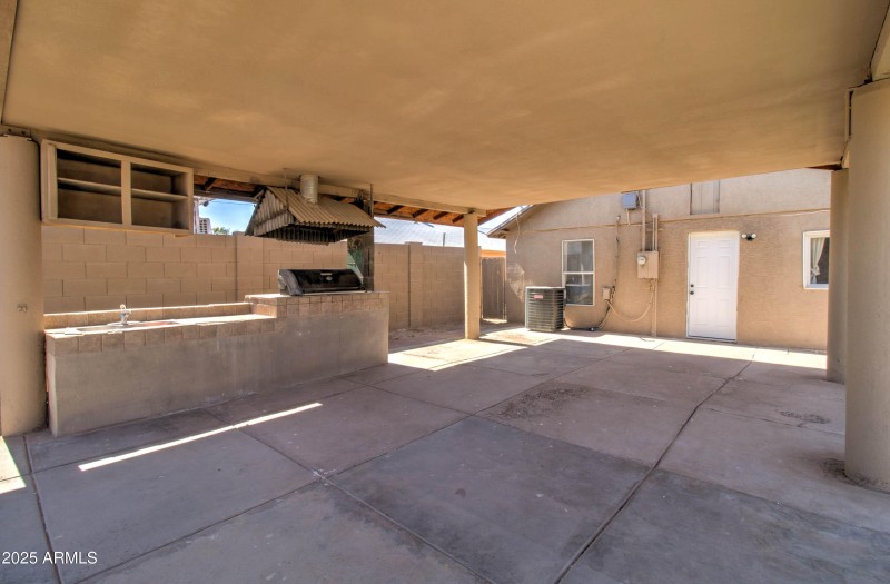 145 E Ash Ave-28