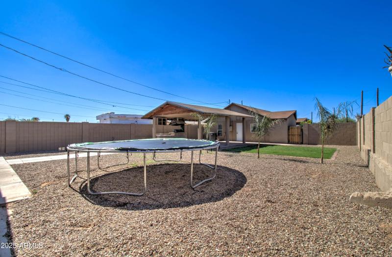 145 E Ash Ave-31