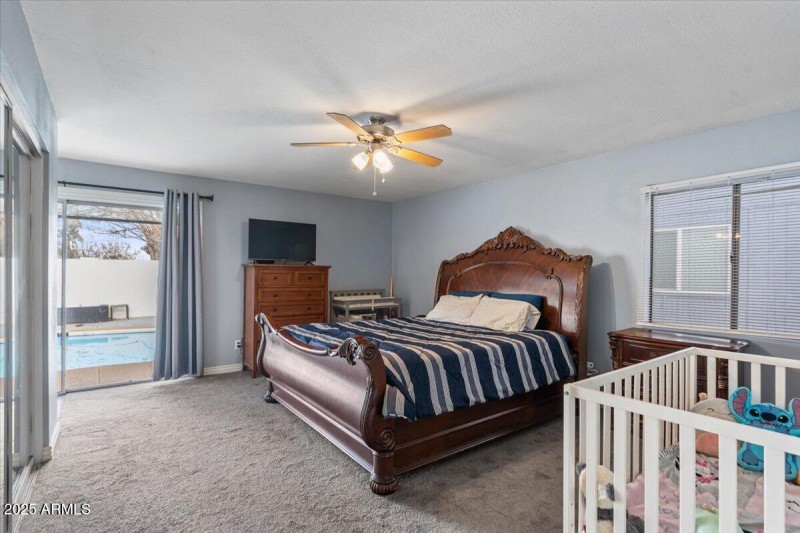 20-Primary bedroom