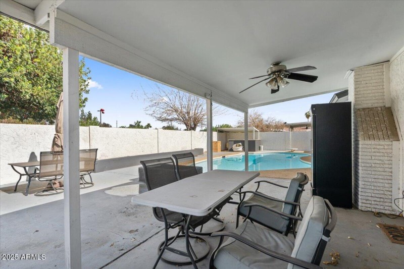 32-Back patio & Pool
