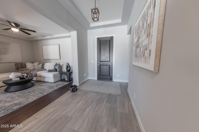 Entry 2 182nd Ln
