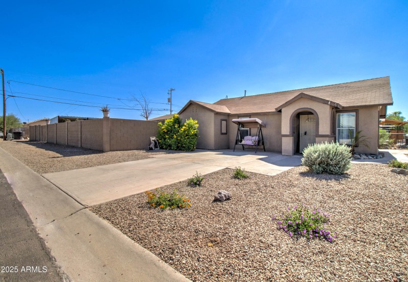 145 E Ash Ave-4