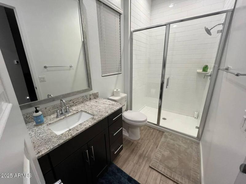 Guesthouse Bathroom 2