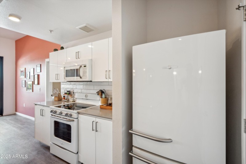 10-Kitchen