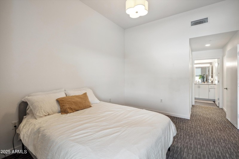 14-Primary Bedroom