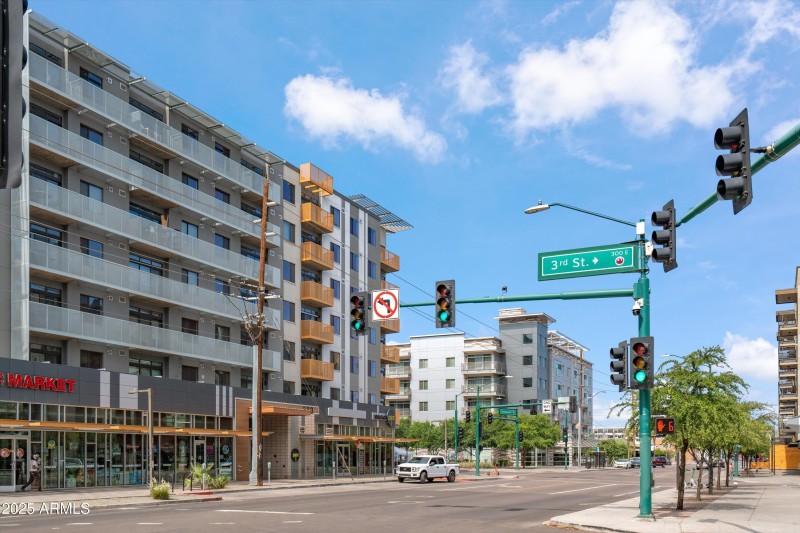 28-Roosevelt Row