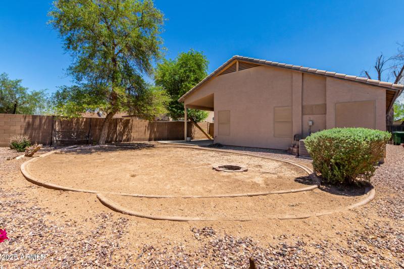 32 - Desert Fairways