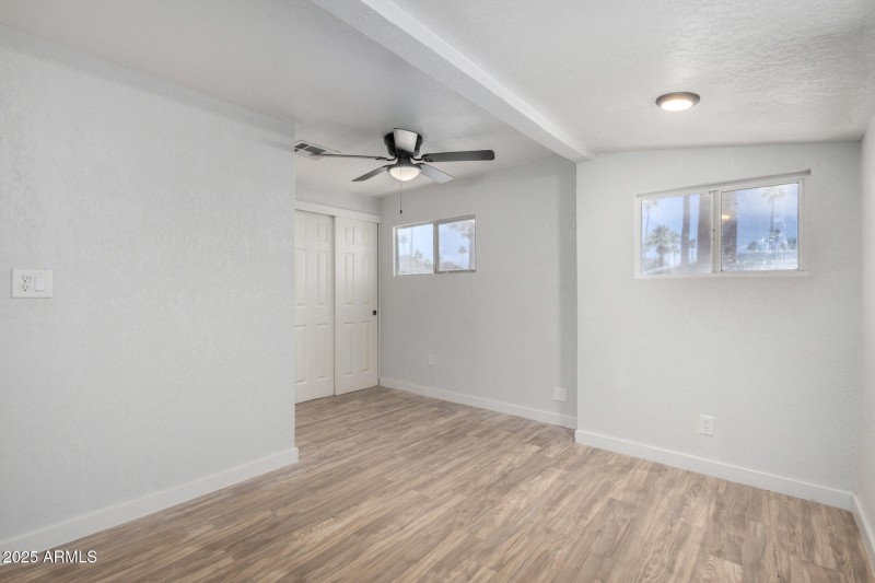 16 Dunlap