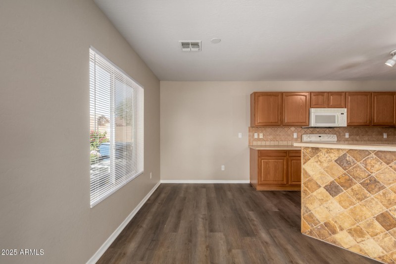11 Loma Linda