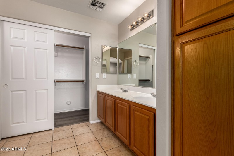 23 Loma Linda