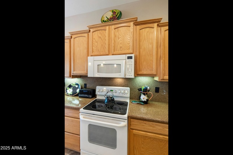 4548 E-014-044-DLB 9484-MLS_Size