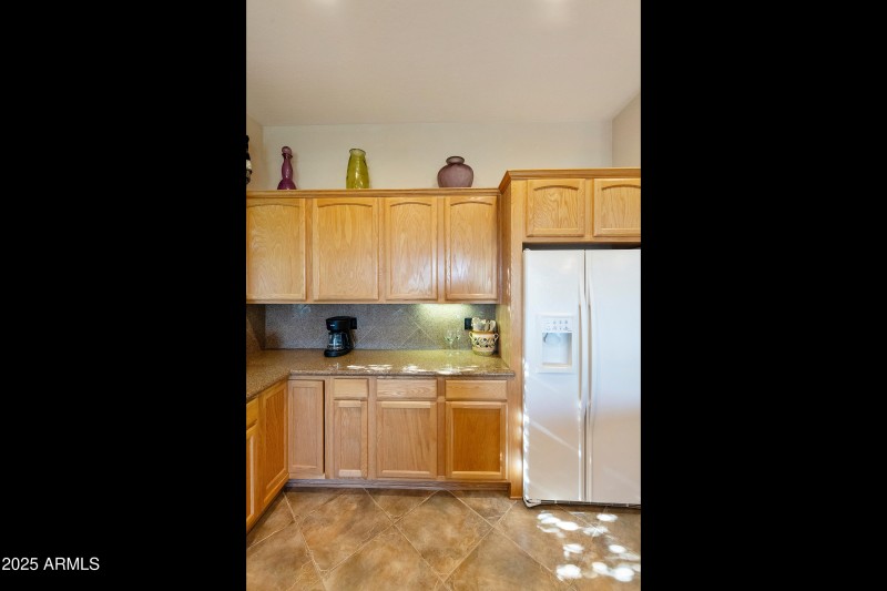 4548 E-015-057-DLB 9485-MLS_Size