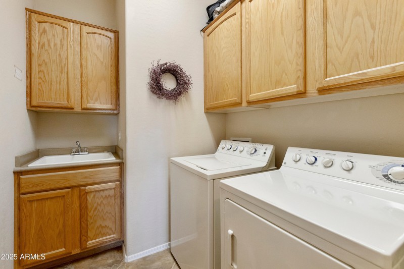 4548 E-030-043-DLB 9476-MLS_Size