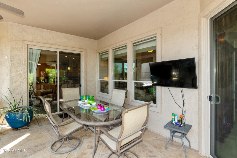 4548 E-037-013-DLB 9495-MLS_Size