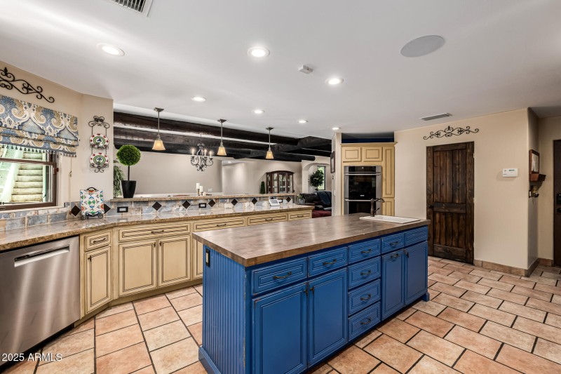 Open kitchen