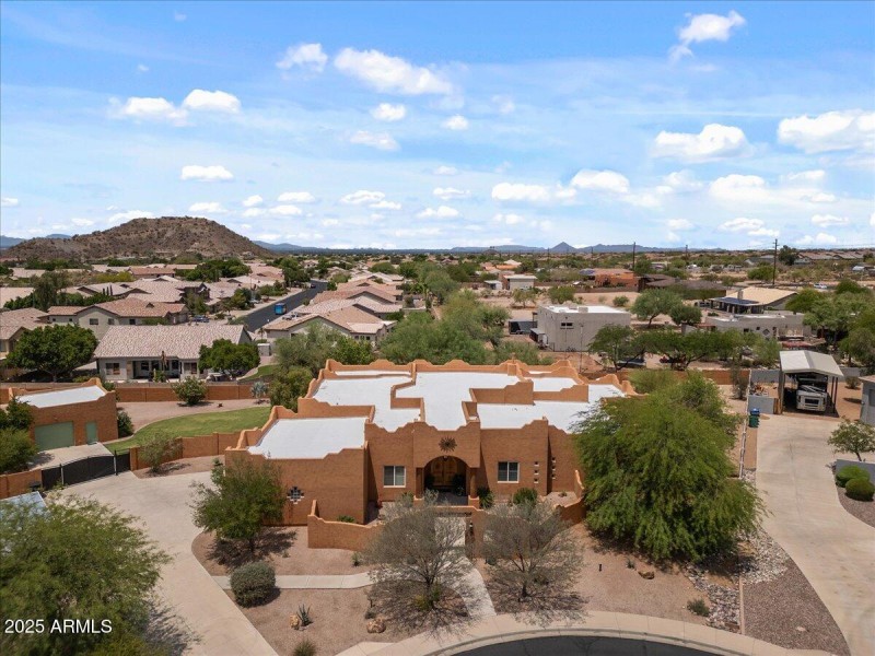 Large lot & no HOA