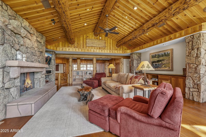 Living room 1