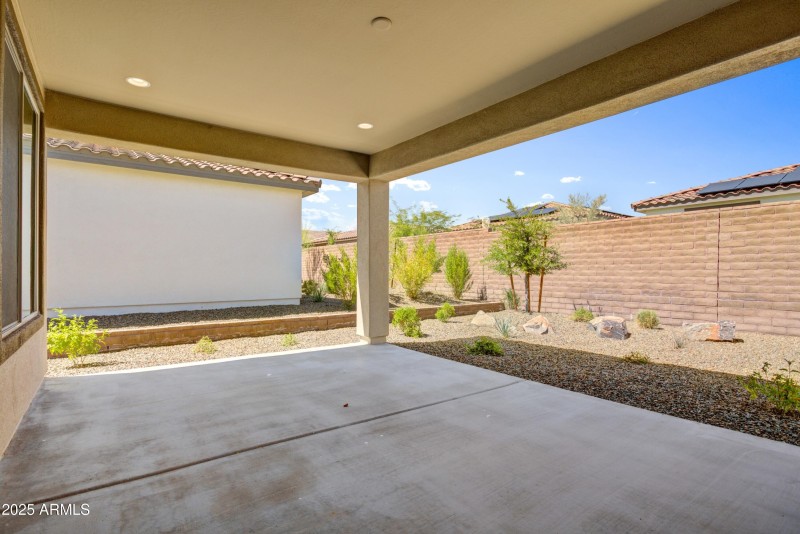 023_Covered Patio