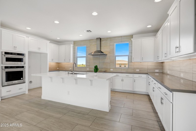 012_Kitchen