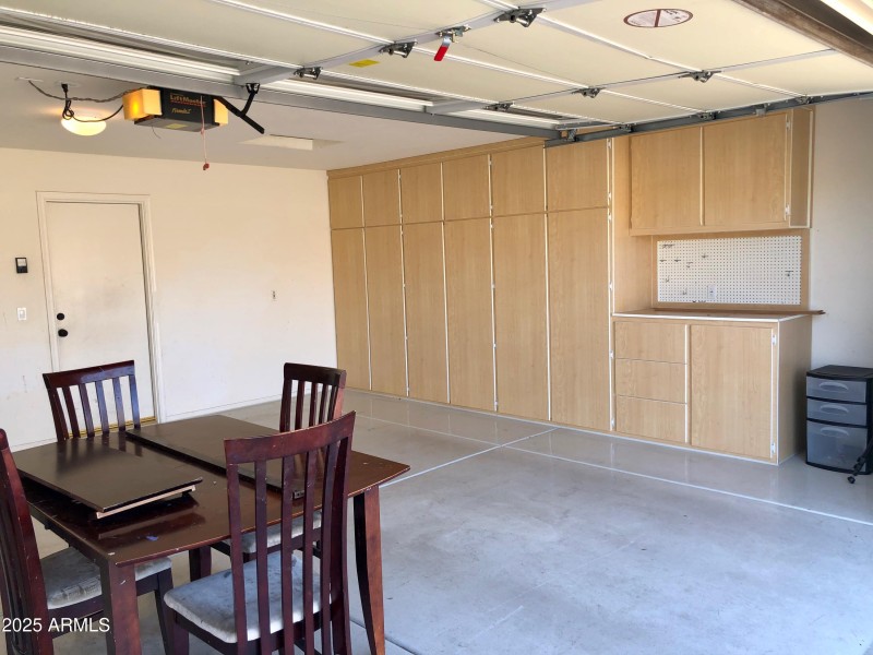 garage cabinets