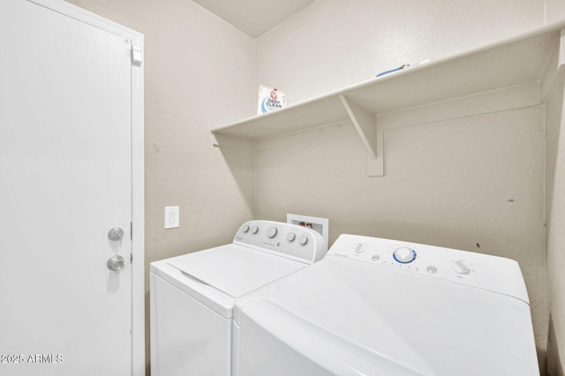 2118 N 77th-7