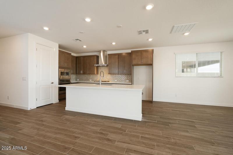 Tri Pointe Terraza 138 - Kitchen-2MLS