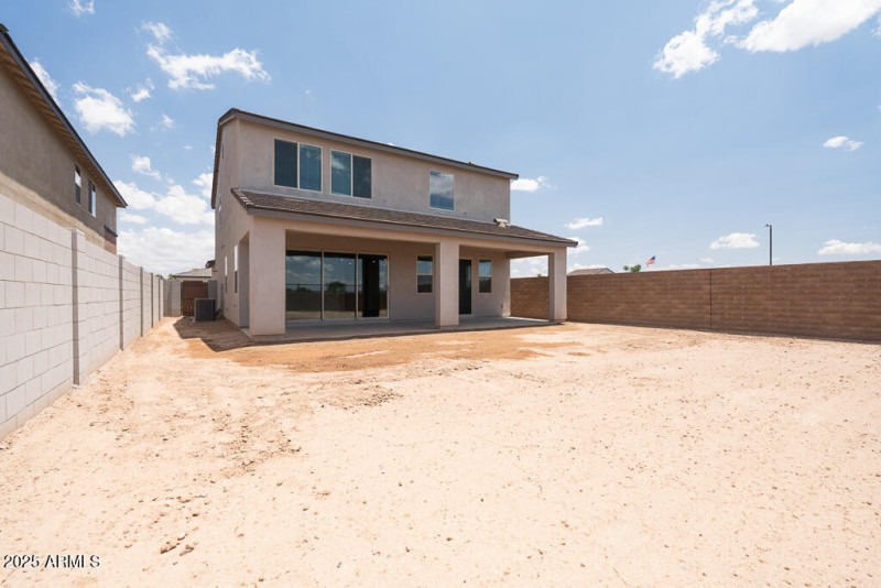 Tri Pointe Terraza 140 - Backyard Exteri