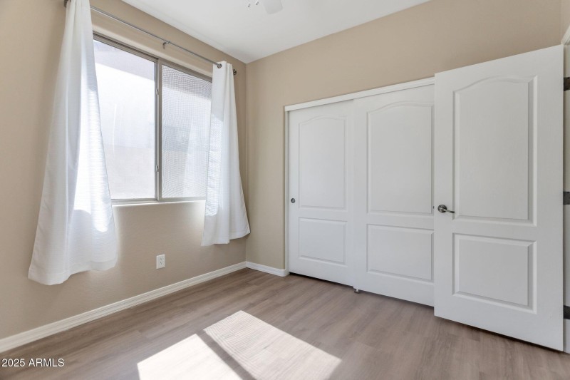 4-web-or-mls-Qp-5378