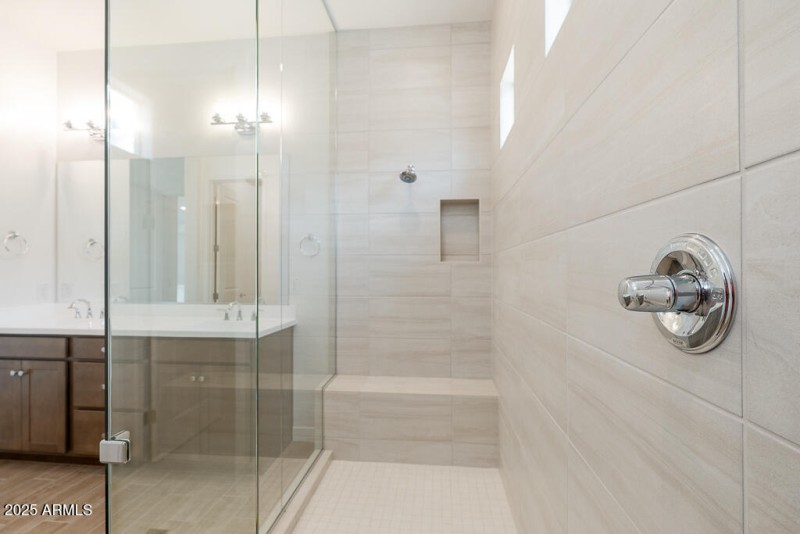 Tri Pointe Terraza 141 - Primary Bathroo