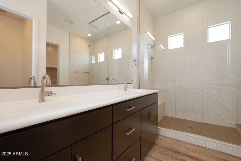 Tri Pointe Terraza 143 - Priamry Bathroo