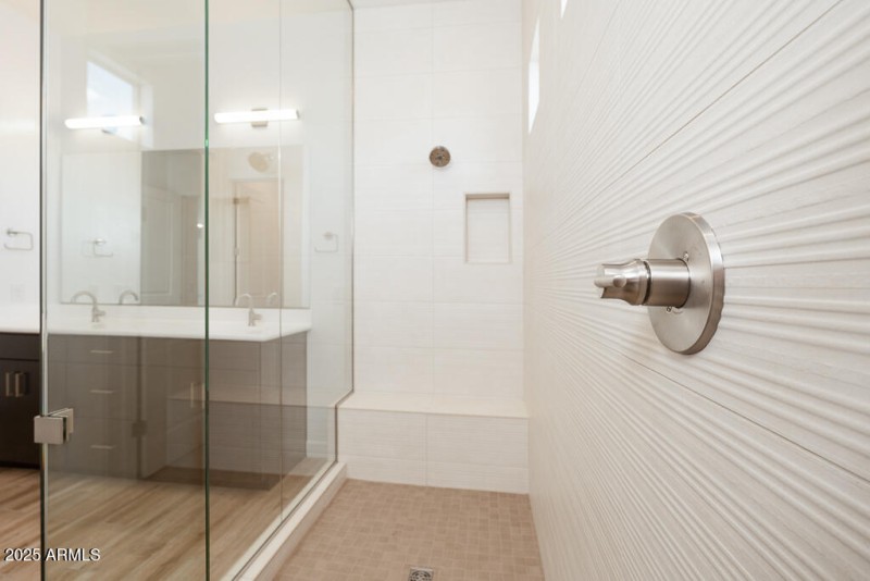 Tri Pointe Terraza 143 - Priamry Bathroo