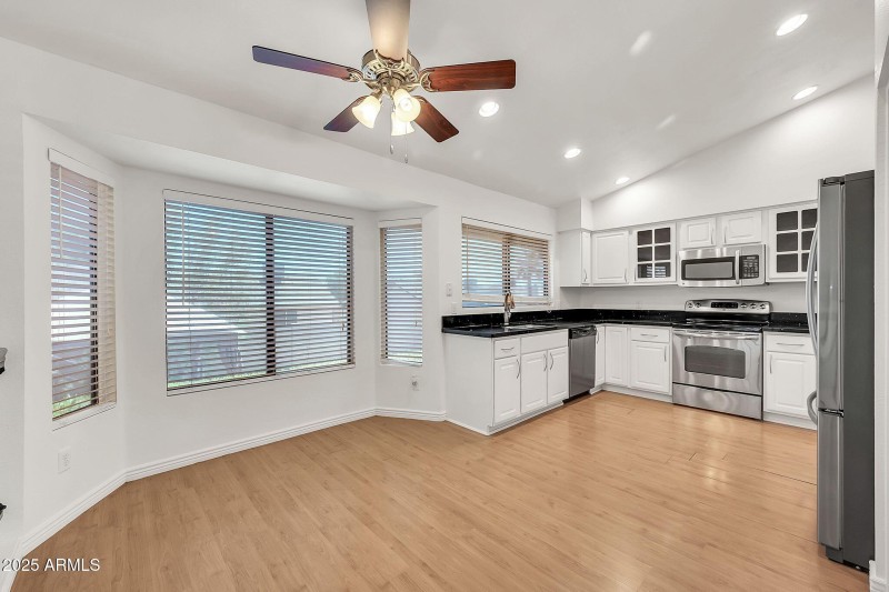 1903 E Jasper Dr-12