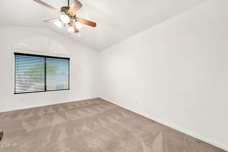 1903 E Jasper Dr-15