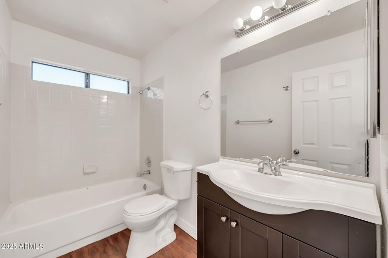 1903 E Jasper Dr-31