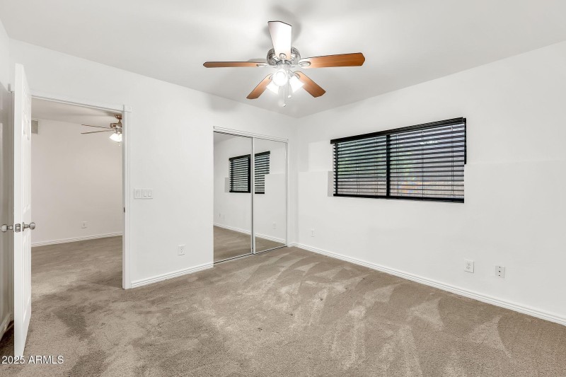 1903 E Jasper Dr-32