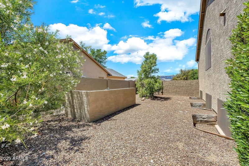 1903 E Jasper Dr-36