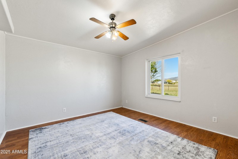Guest Bedroom 1