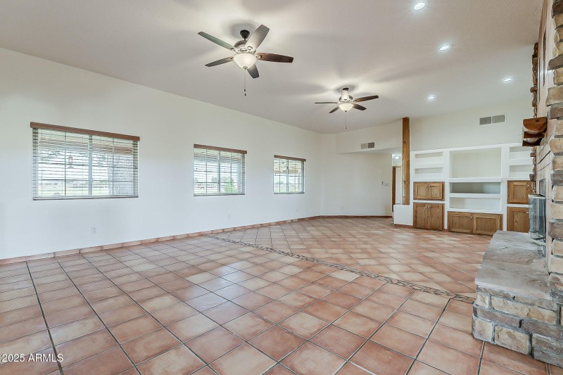 11-web-or-mls-Linda-11