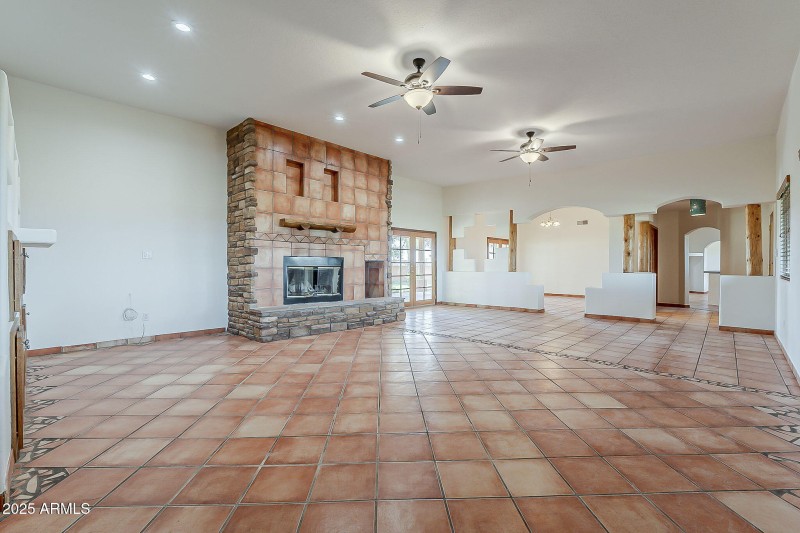 36-web-or-mls-Linda-36