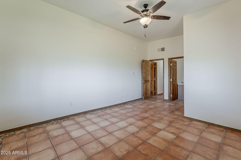 50-web-or-mls-Linda-50