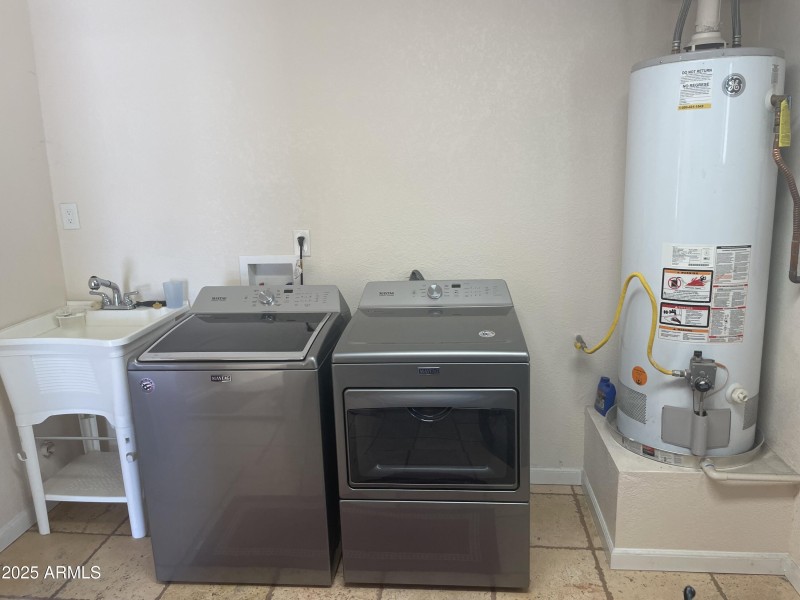 Laundry room VI