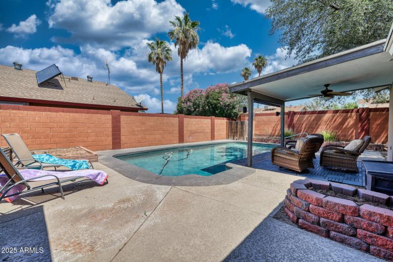 pool 1