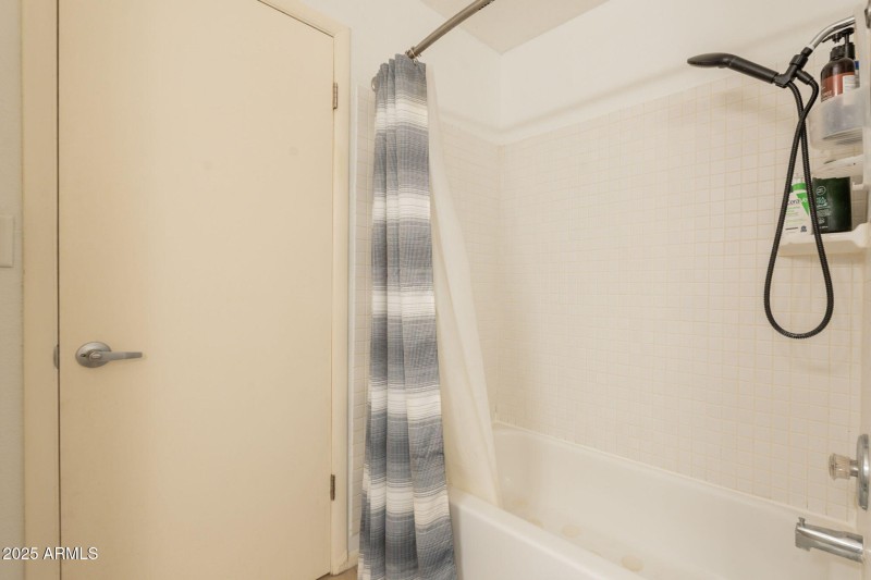 28-web-or-mls-Colgate-28