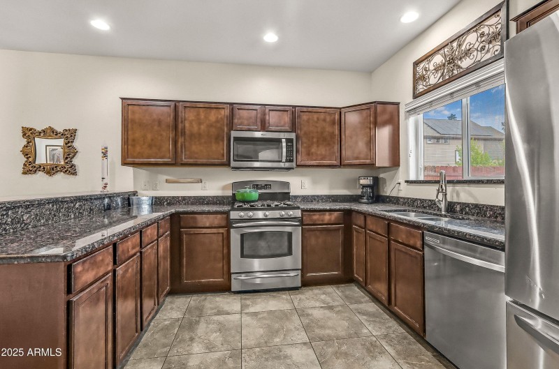 Jaclyn Kitchen CU