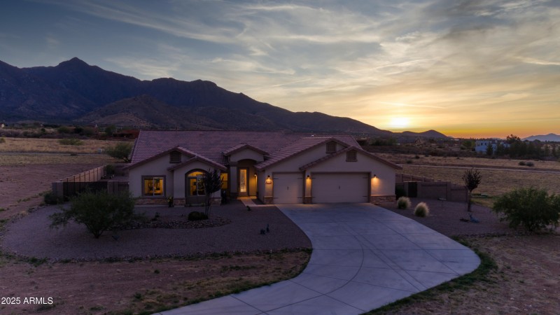 Twilights - 6233 E Molly Dr-1