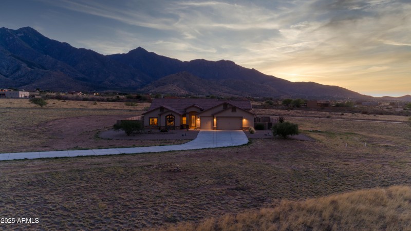 Twilights - 6233 E Molly Dr-3