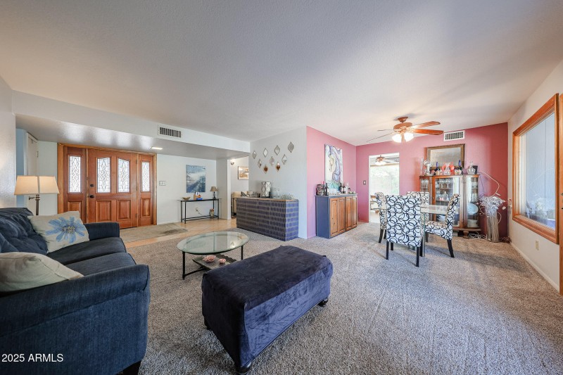 Living Room/Dining room